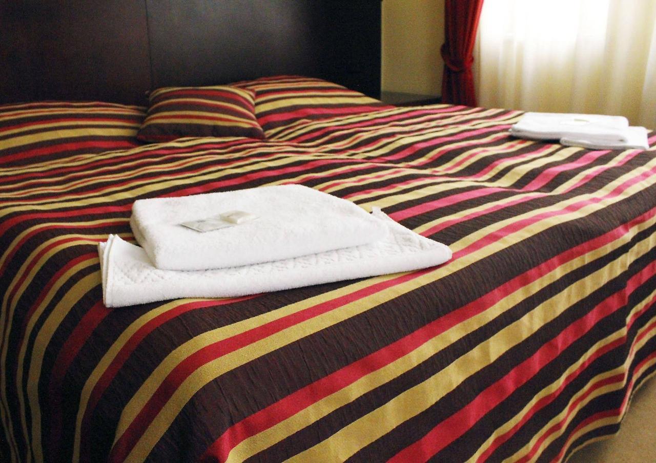 Hotel Adria Κάρλοβι Βάρι Εξωτερικό φωτογραφία