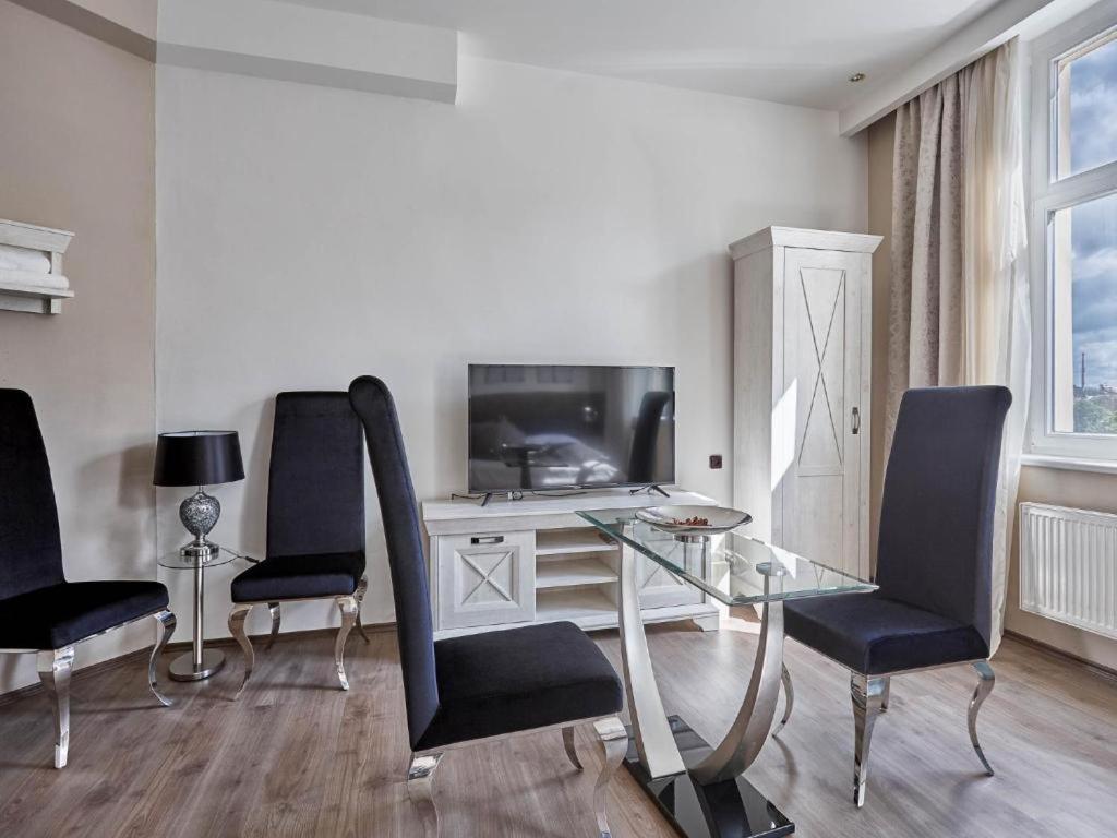 Hotel Adria Κάρλοβι Βάρι Εξωτερικό φωτογραφία