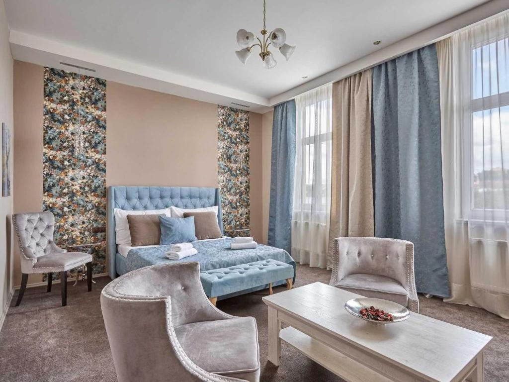 Hotel Adria Κάρλοβι Βάρι Εξωτερικό φωτογραφία