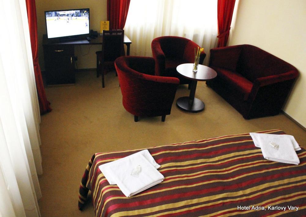 Hotel Adria Κάρλοβι Βάρι Δωμάτιο φωτογραφία