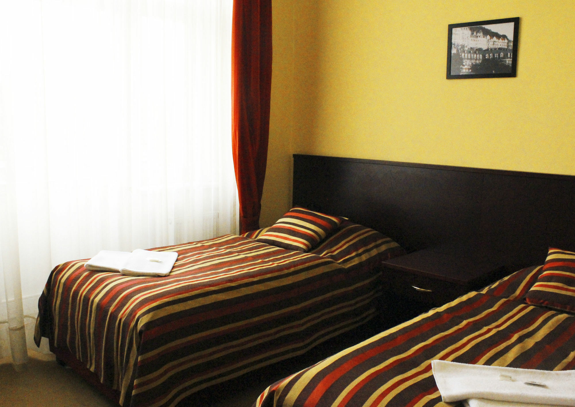 Hotel Adria Κάρλοβι Βάρι Εξωτερικό φωτογραφία