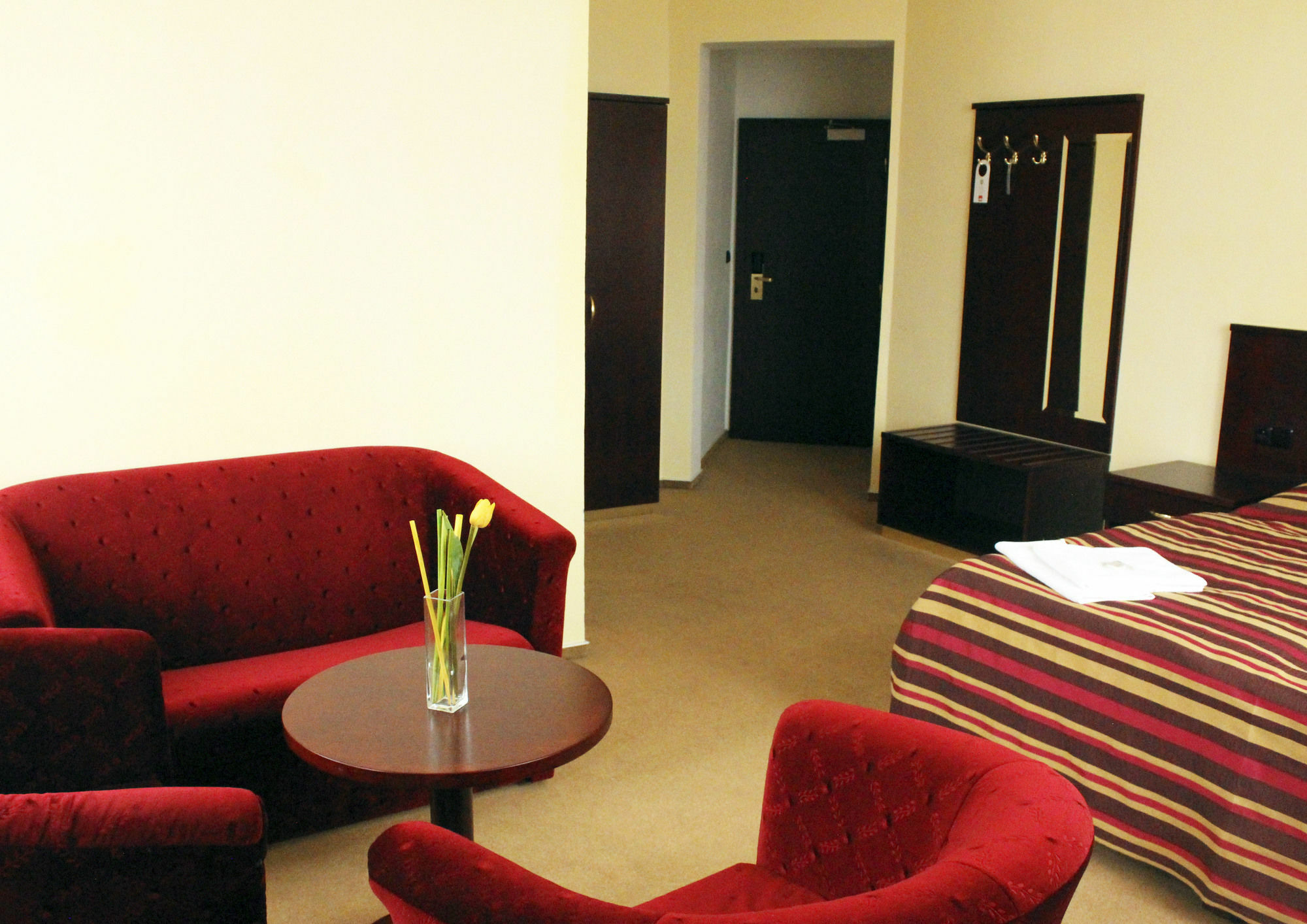 Hotel Adria Κάρλοβι Βάρι Εξωτερικό φωτογραφία