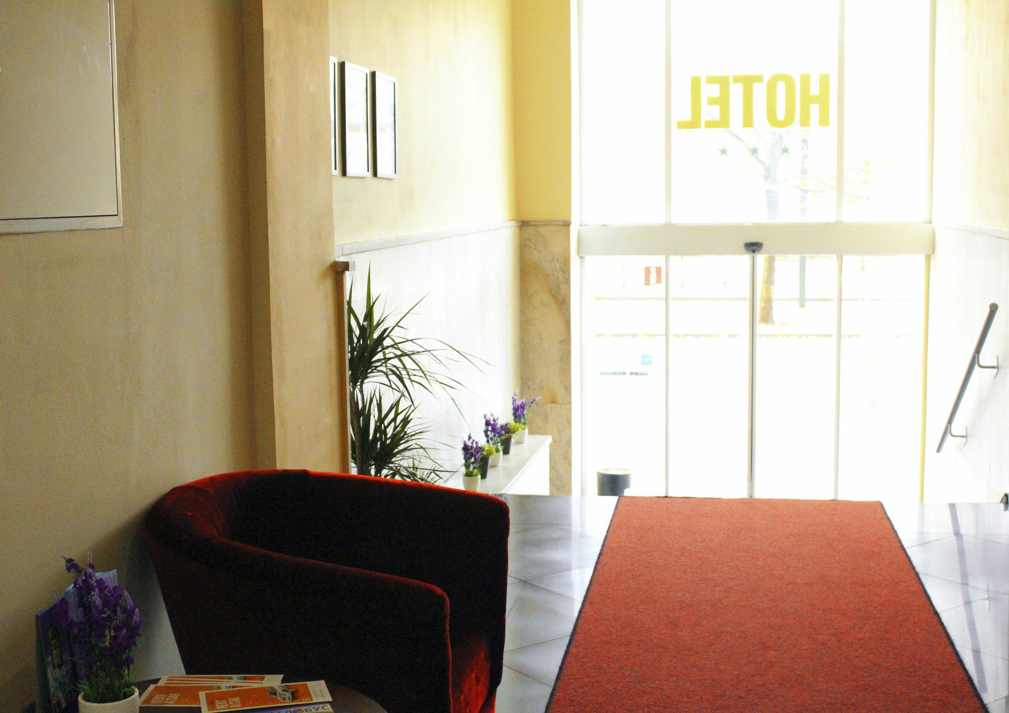 Hotel Adria Κάρλοβι Βάρι Εξωτερικό φωτογραφία